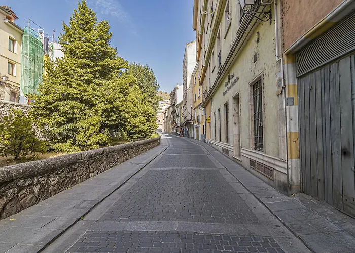 Encanto Cuenca Espejo Del Rio